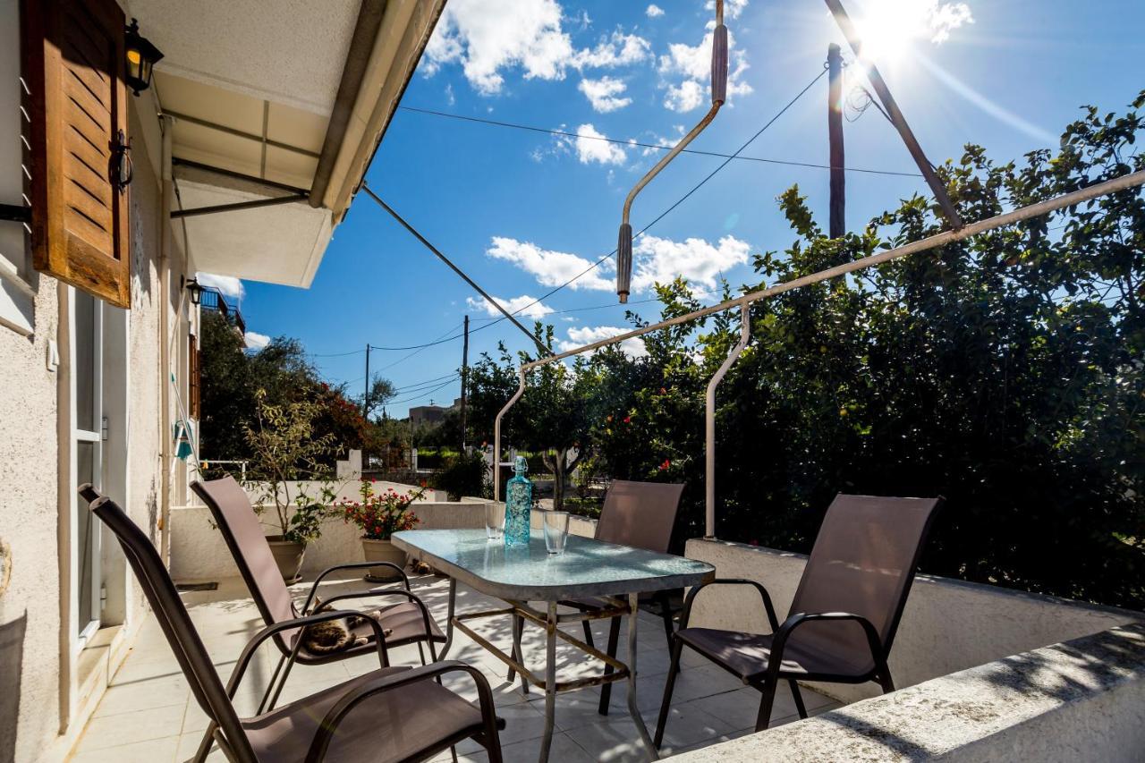 Sunny Sofi Studios Planos  Exterior photo